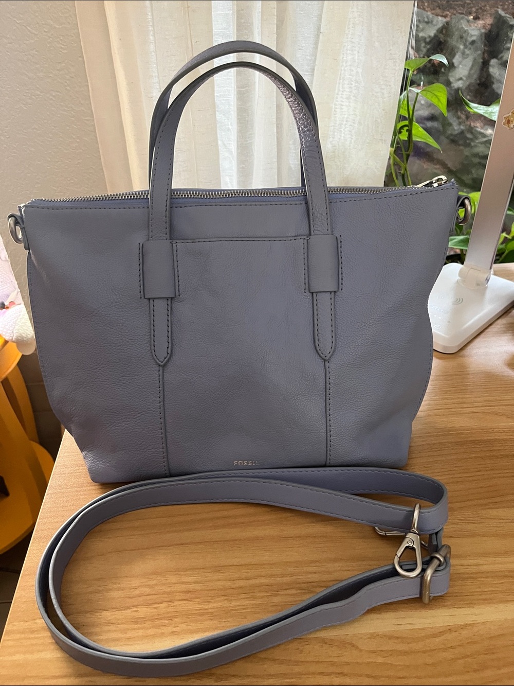 Fossil Leather Tote Bag in Dusty Lavender - Stylish Everyday Carry